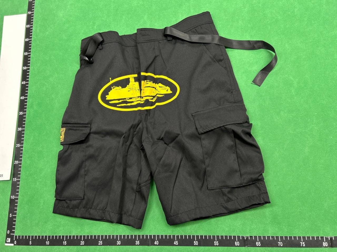 Corteiz Shorts( 28 + styles)