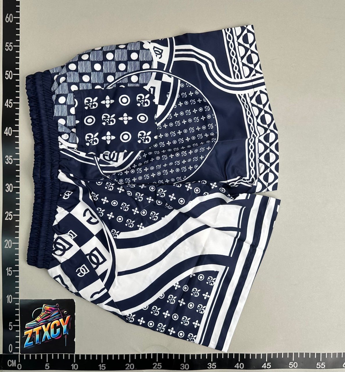 DG shorts