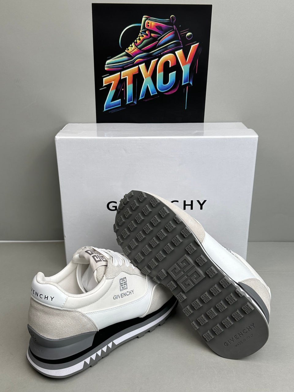 Givenchy Sneakers