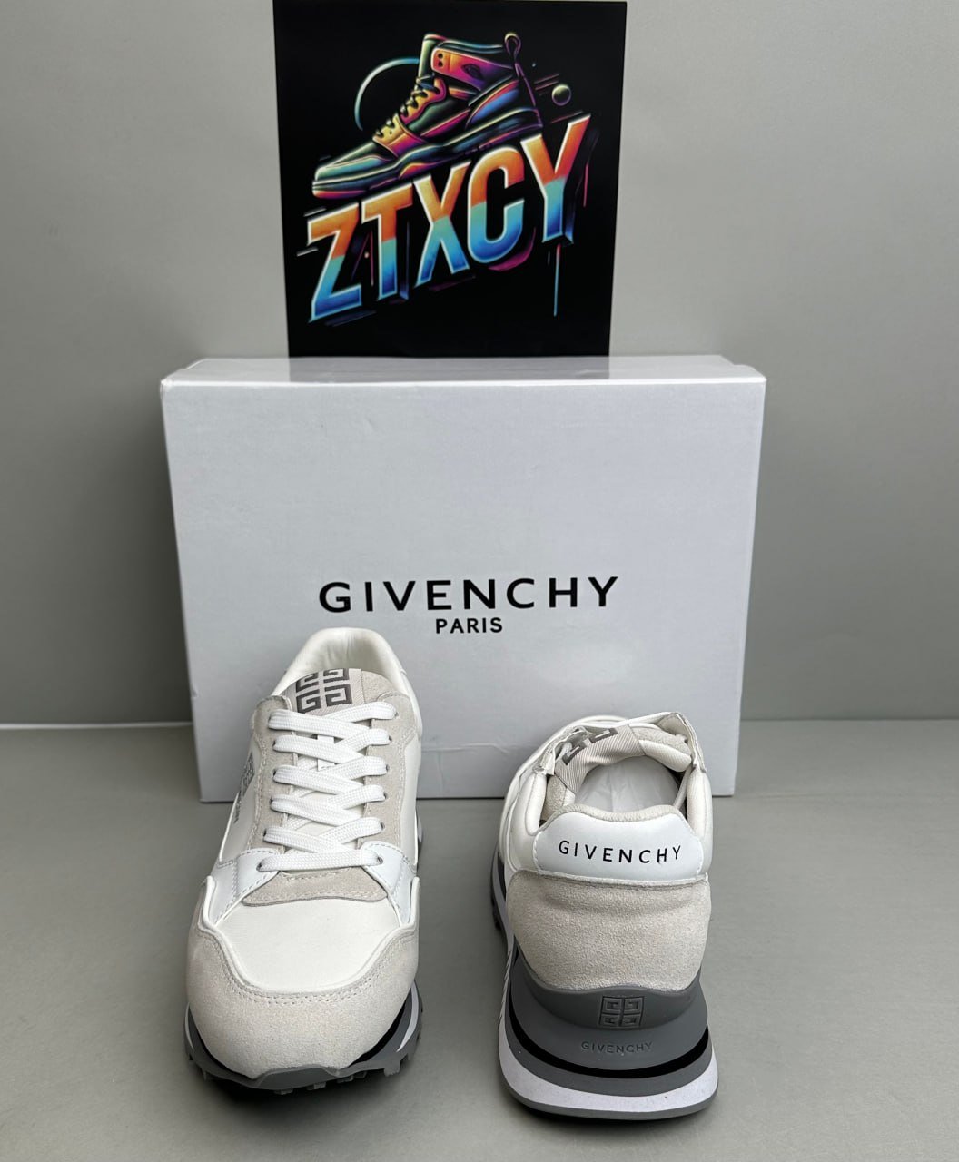 Givenchy Sneakers