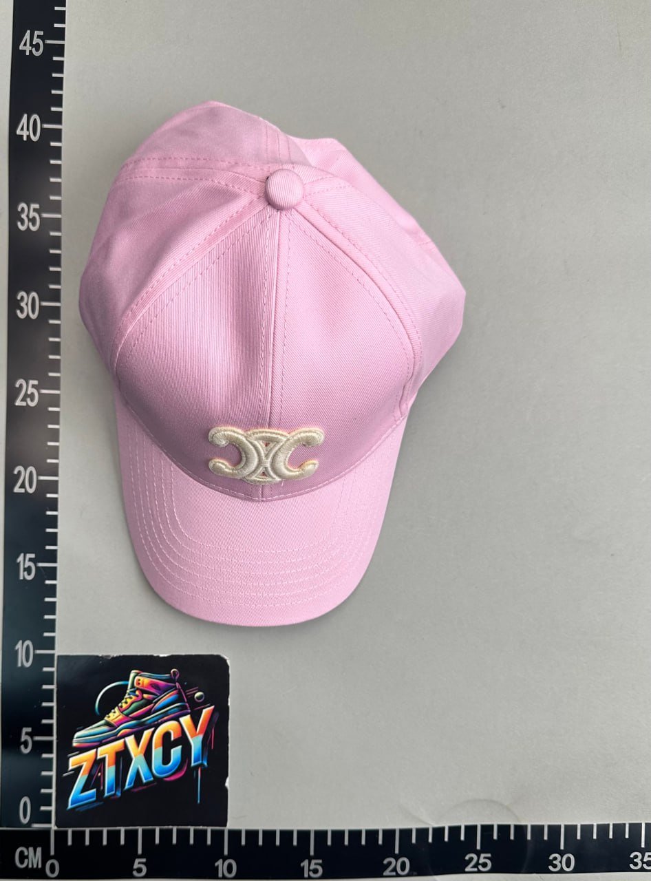 Celine hat