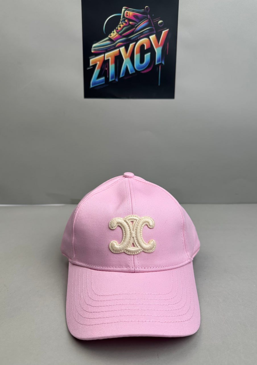 Celine hat
