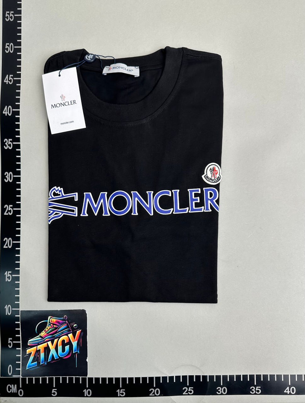 Moncler T-shirt