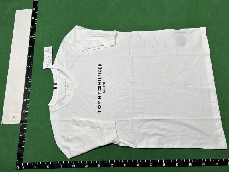 Tommy T-shirt  (40 CP)