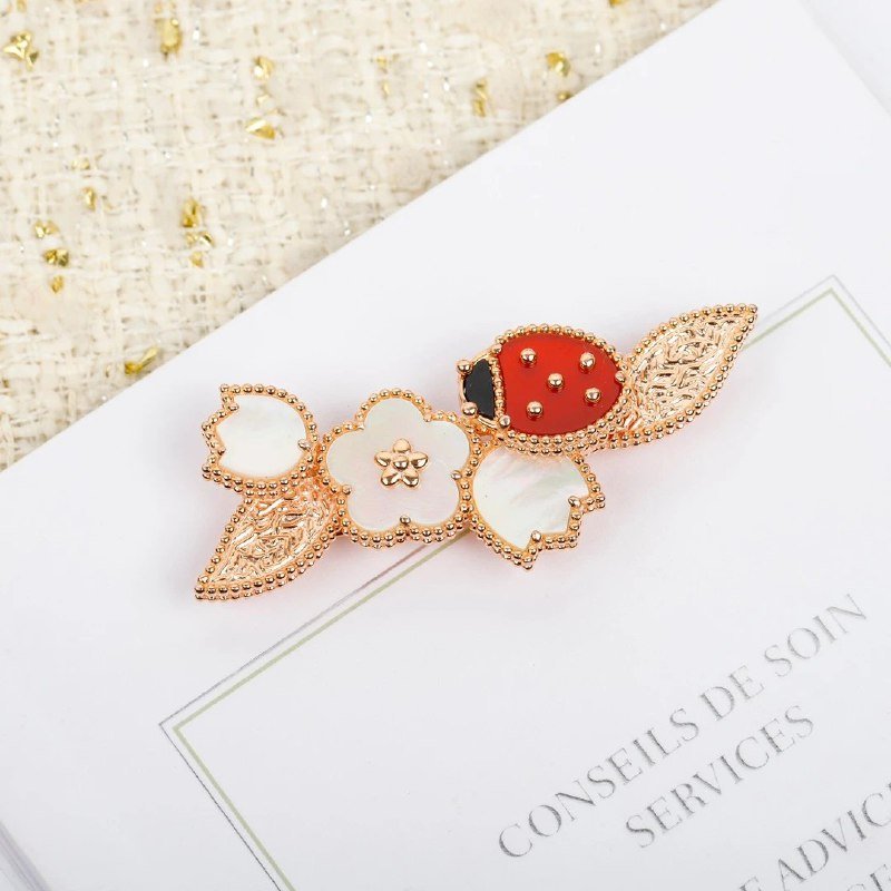 Vancle & Arpel Jewelry