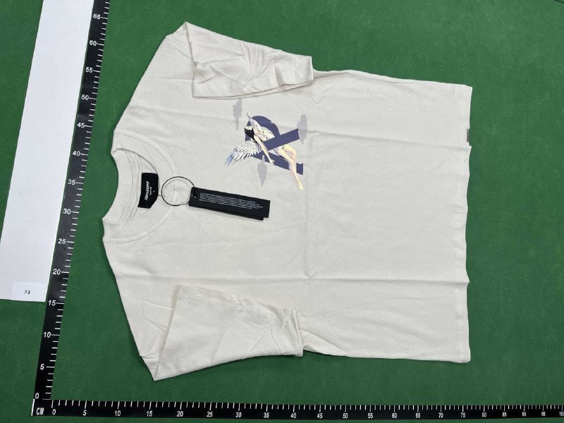 Represent T-shirt   (40 CP)