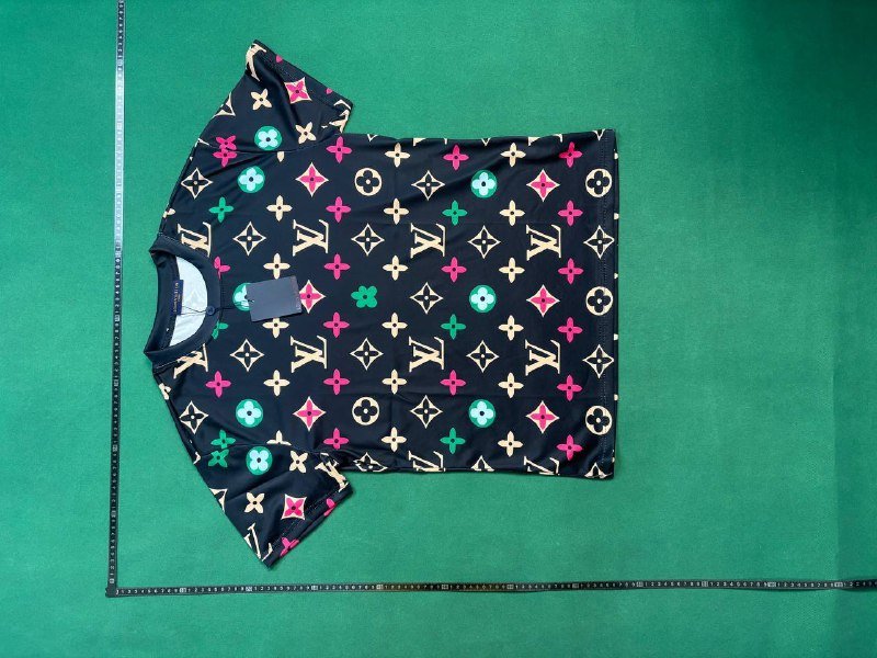 LV-T-Shirt