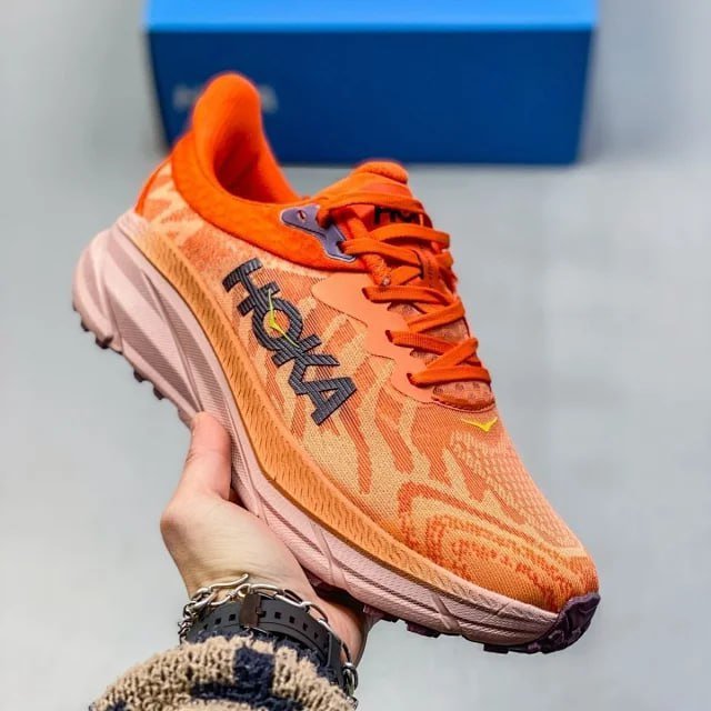 HOKA sneaker