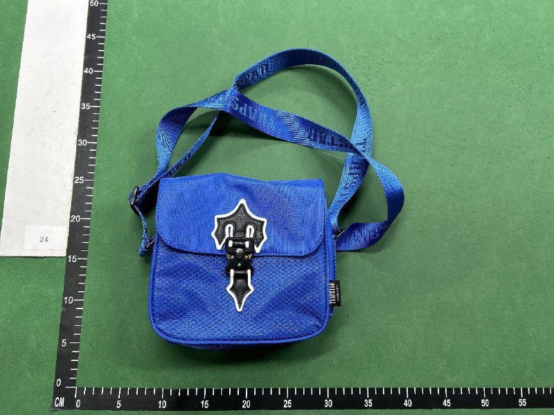 Trapstar bag  (30+)