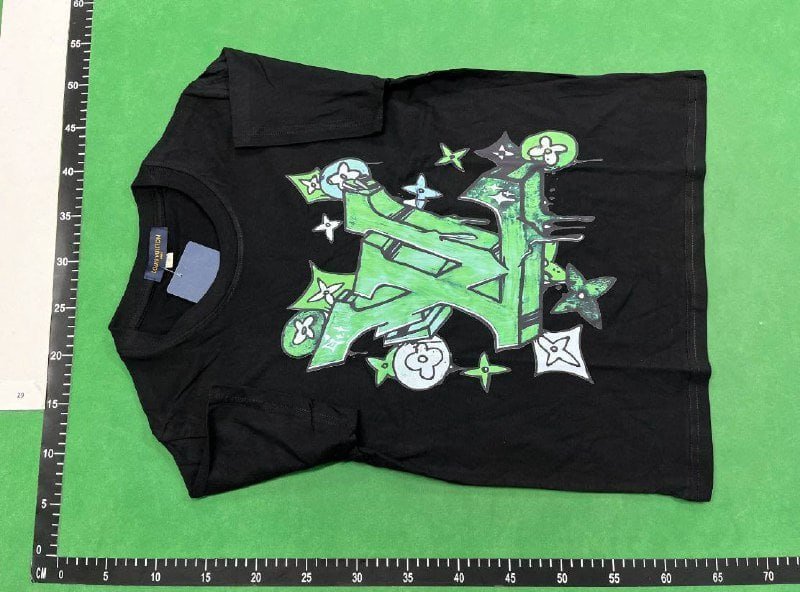 Louis Vuitton/Dior T-Shirt
