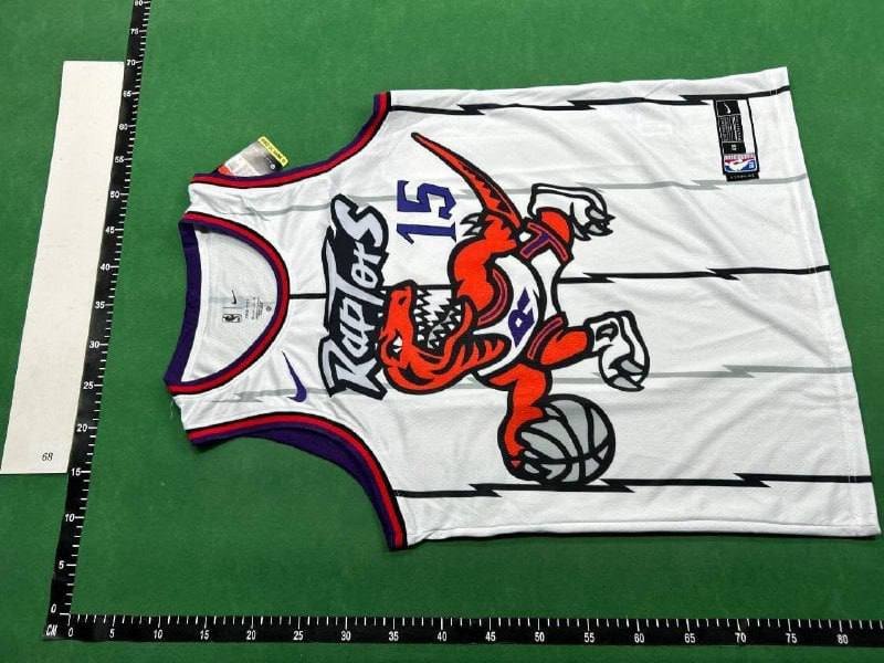 Basketball jersey  (15 CP)