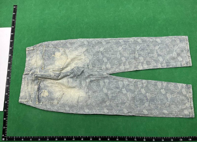 Supreme Jeans