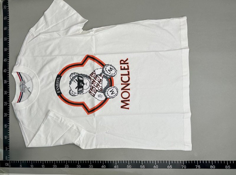 Moncler T-shirt