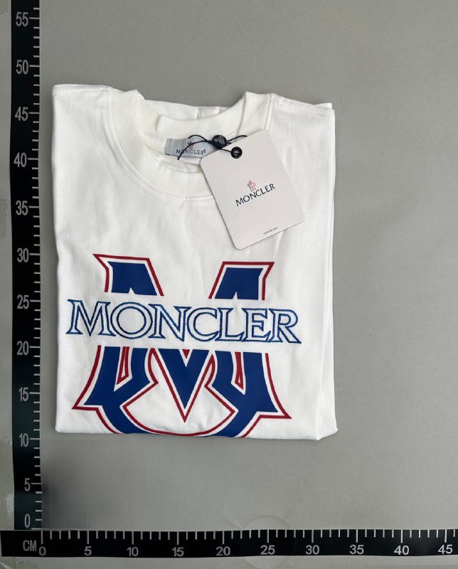Moncler T-shirt