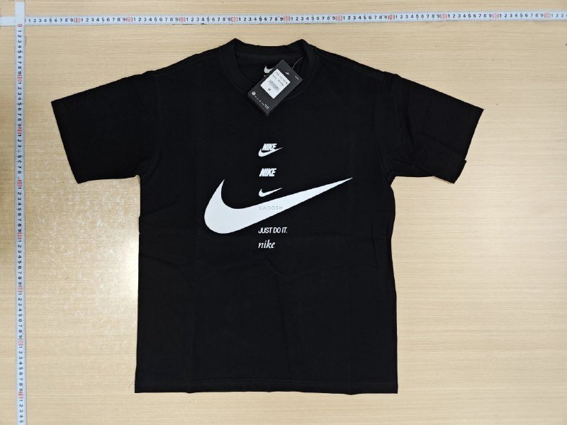 Nike T-shirt