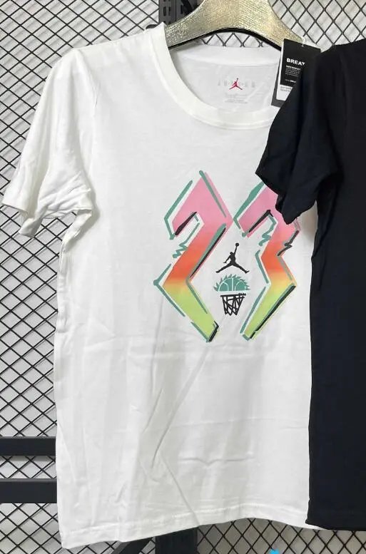 Nike/Jordan T-Shirt（40 STYLE TOP）