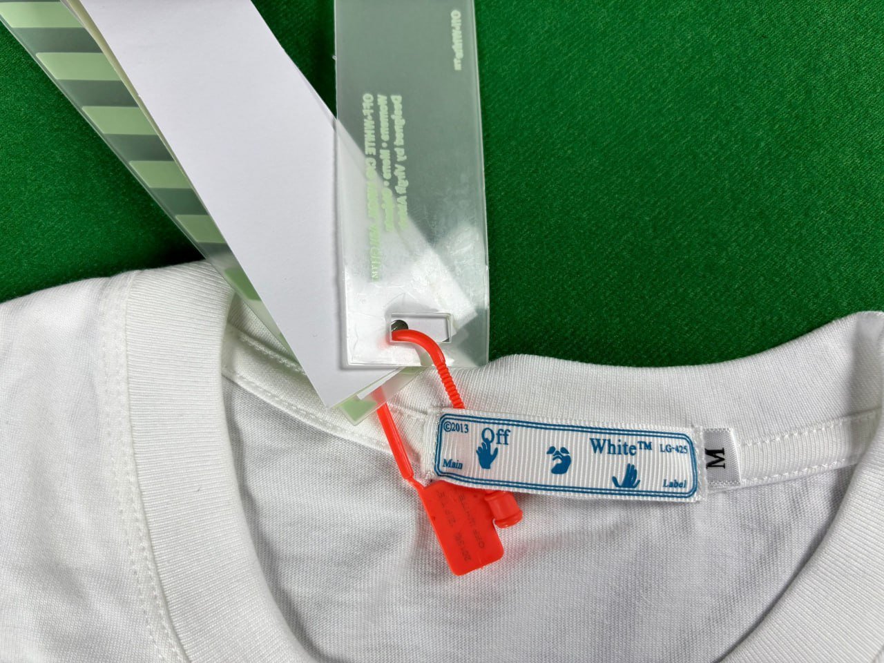 off-white T-shirt tee (35+)