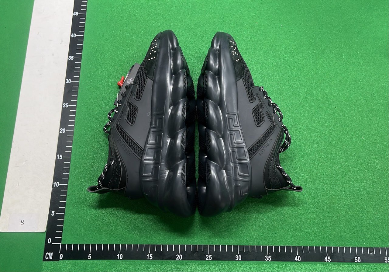 Versace chain reaction