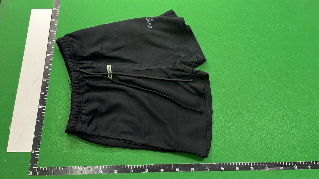 Essentials Shorts（40tyle