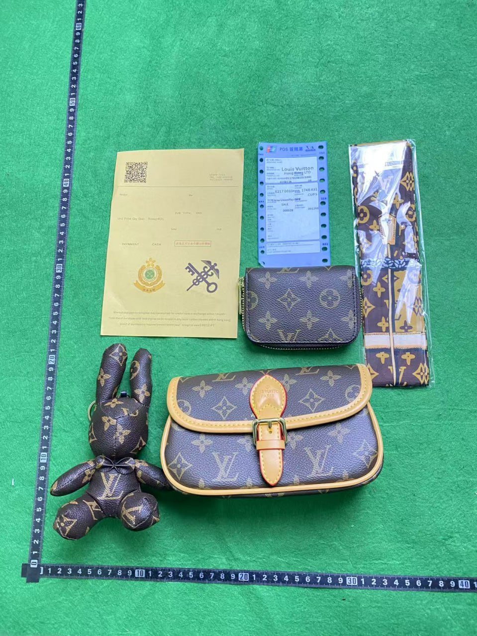 LV DIOR GUCCI BAG ( 40 style TOP