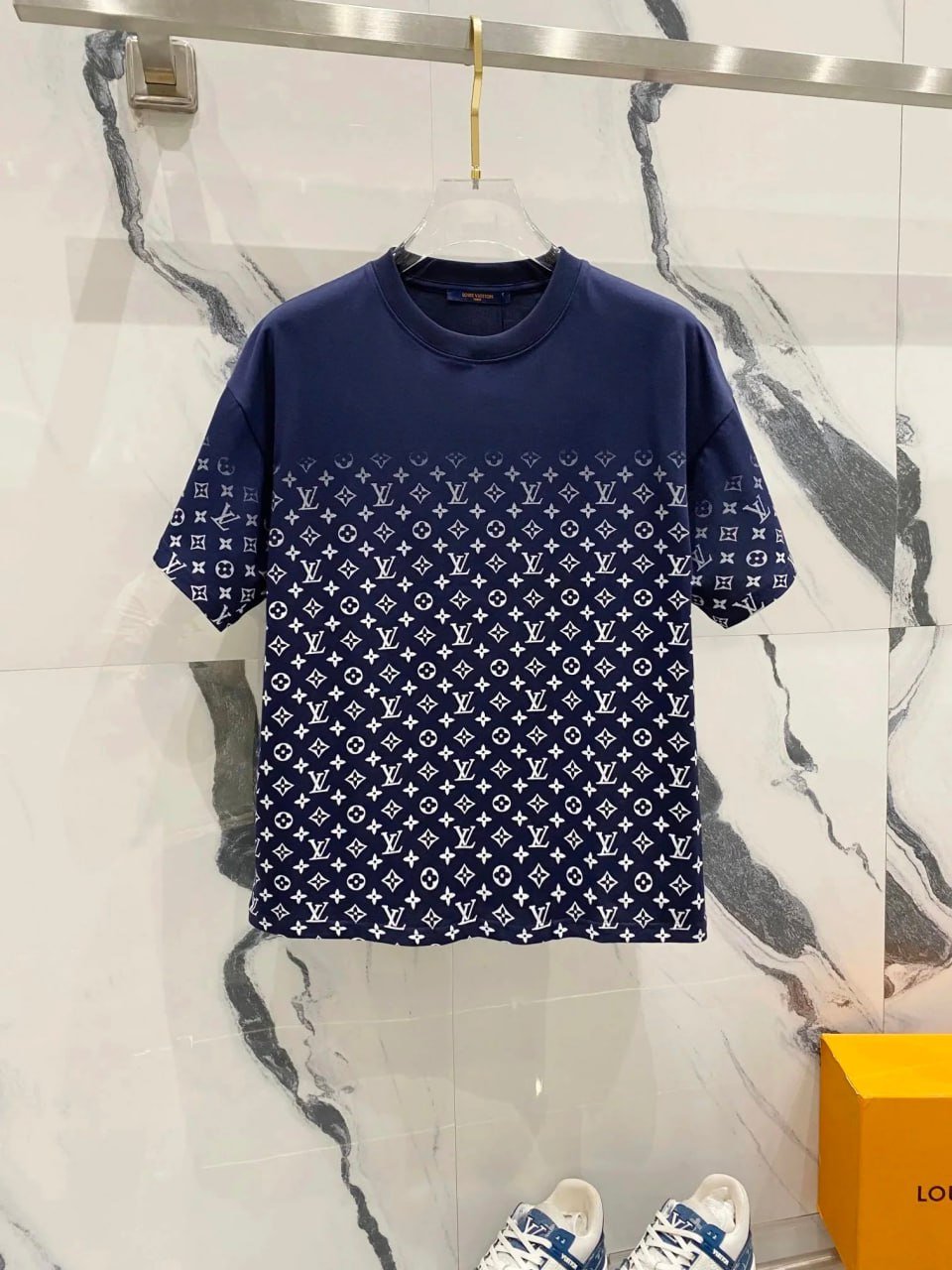 Louis Vuitton t-shirt