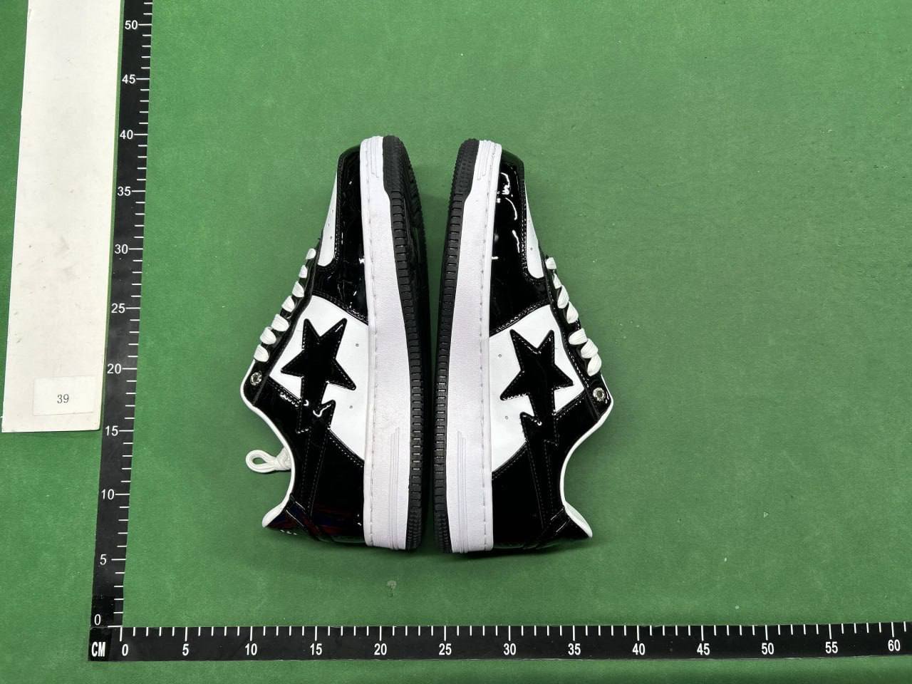 bape shoes (40 CP)
