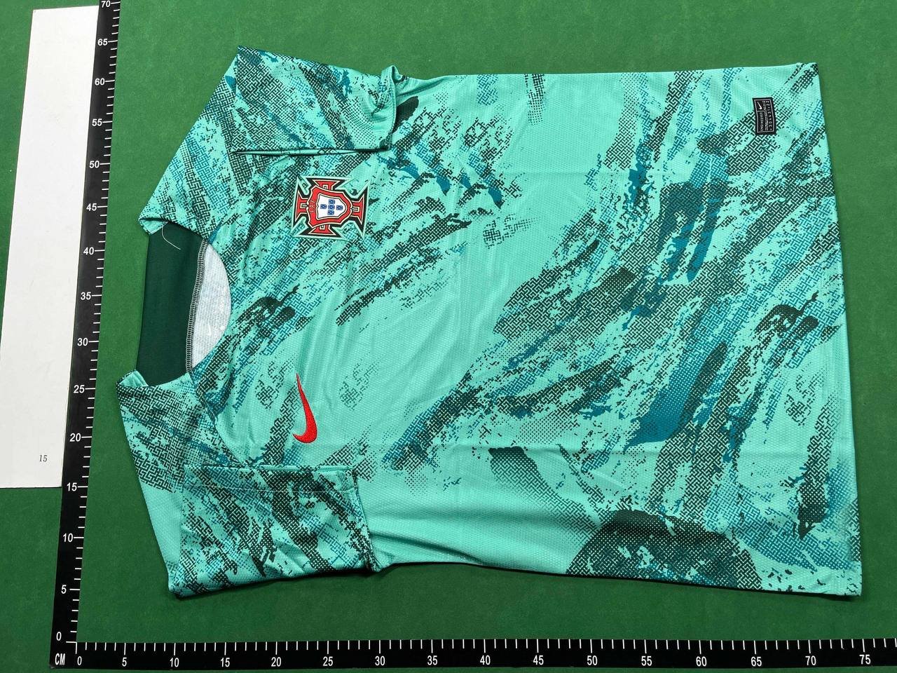 football T-shirt (40 CP)