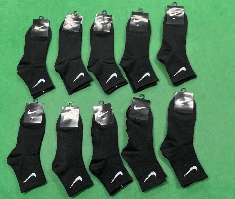 nike socks (40 CP)