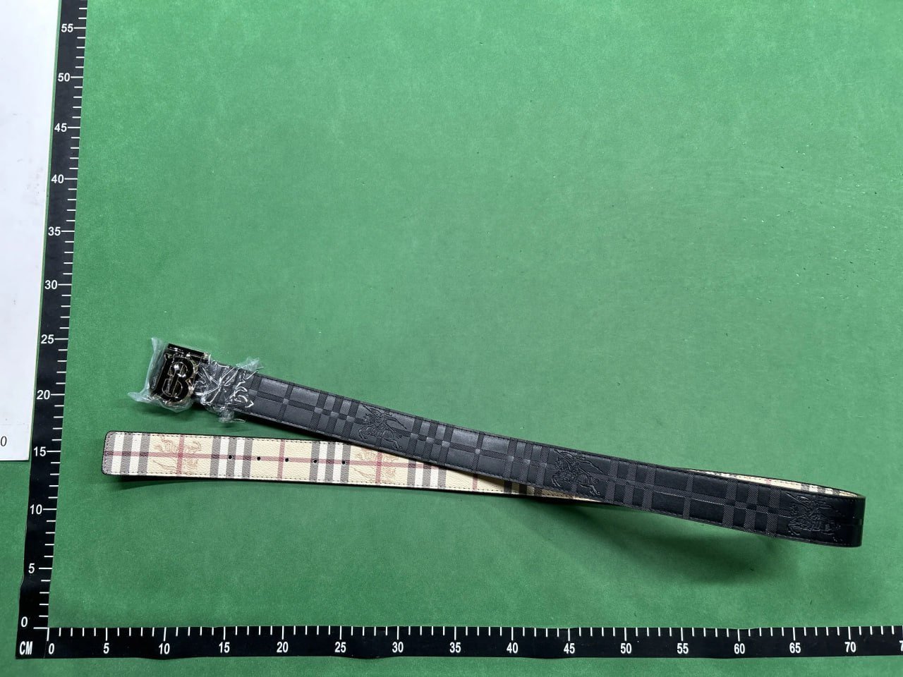Burberry belt (40 CP)