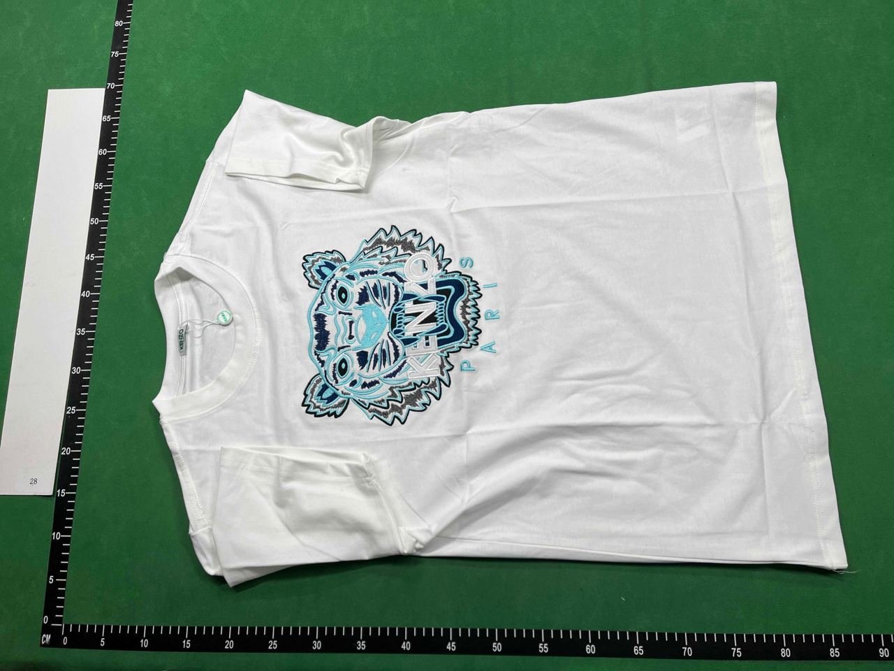kenzo T-shirt (40 CP)
