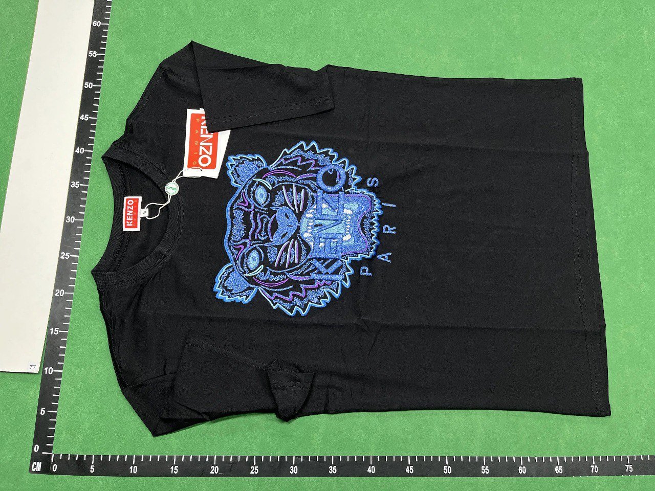 kenzo T-shirt (40 CP)