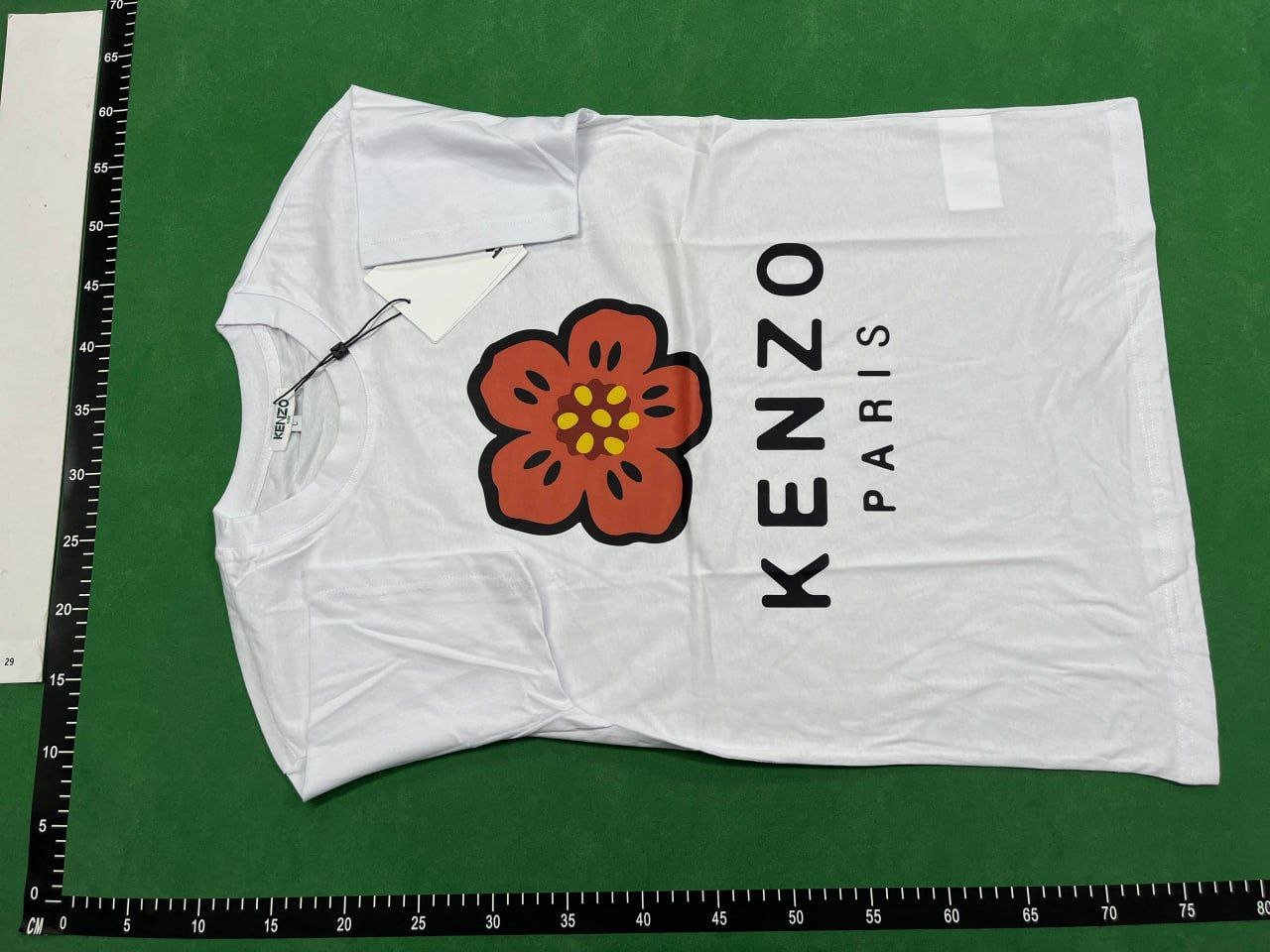 kenzo T-shirt (40 CP)