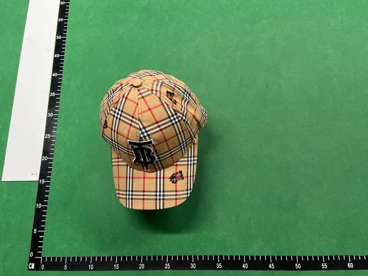 Burberry Caps（30+style