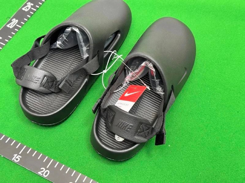 Nike Slippers( 29 + styles)