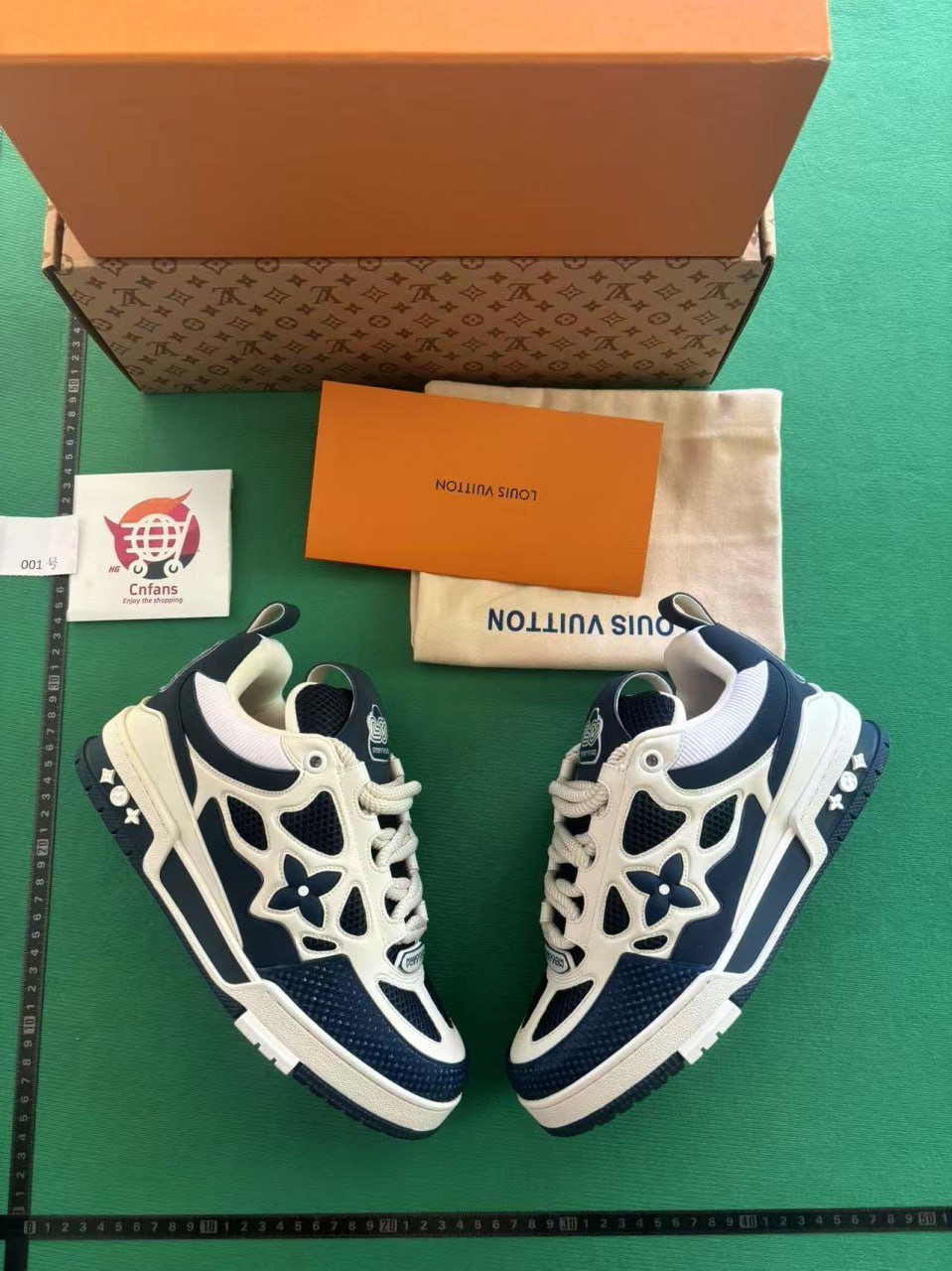 LV skates High quality accessories complete