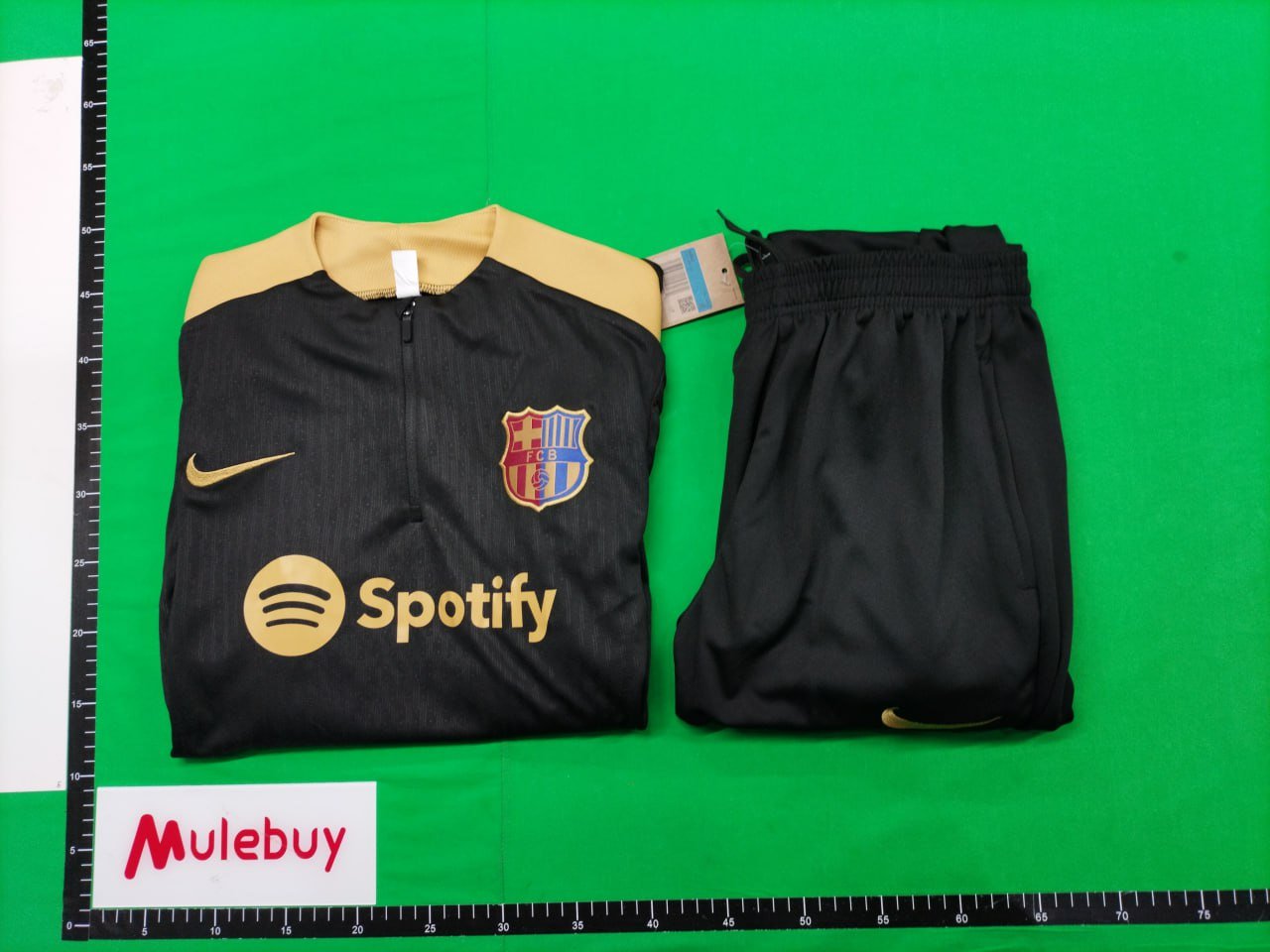 Football training uniform