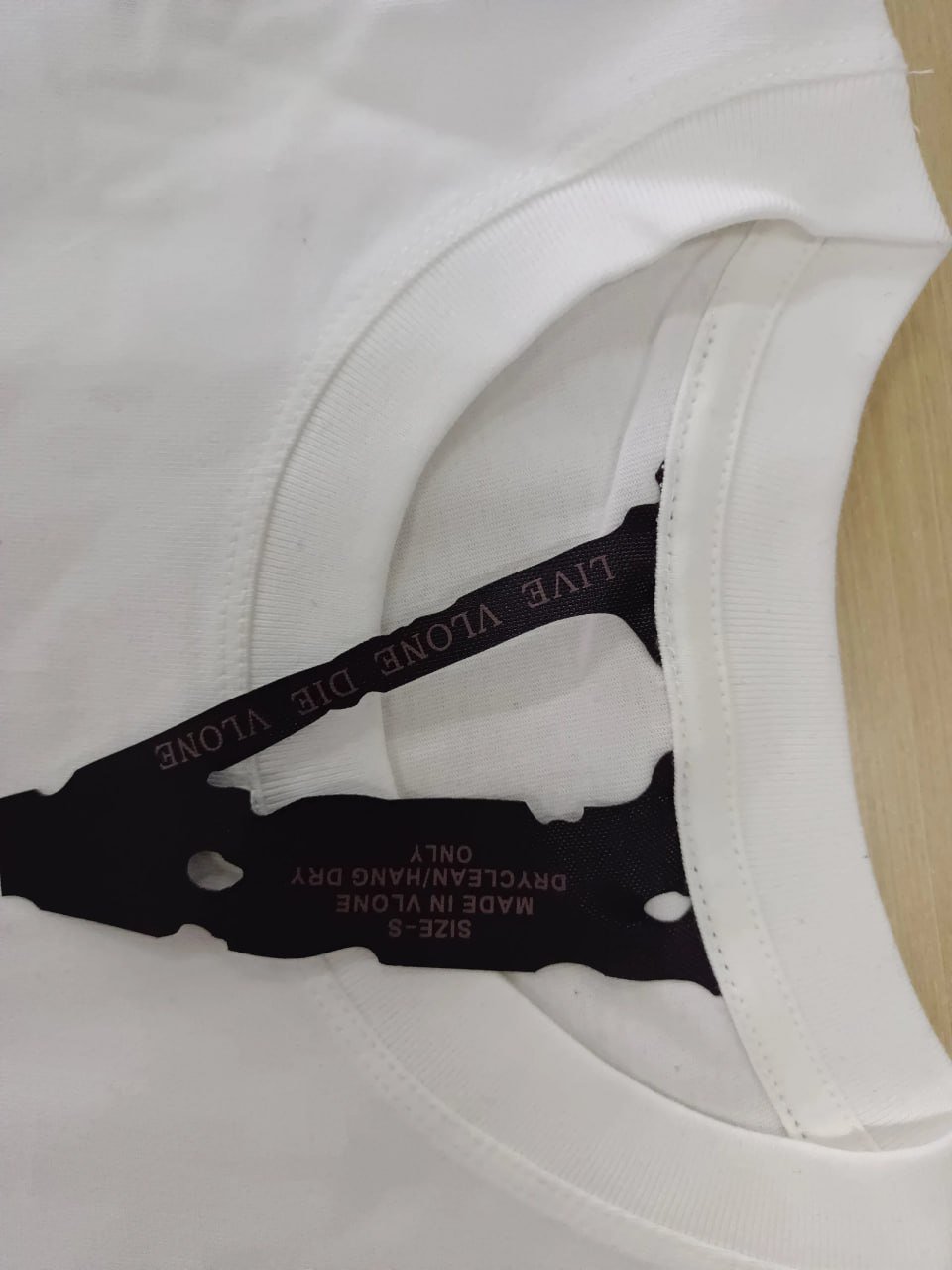 Vlone Tee ( 38 + styles