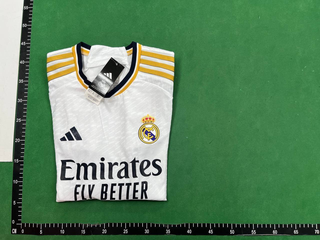 EMIRATES Football suit Real Madrid