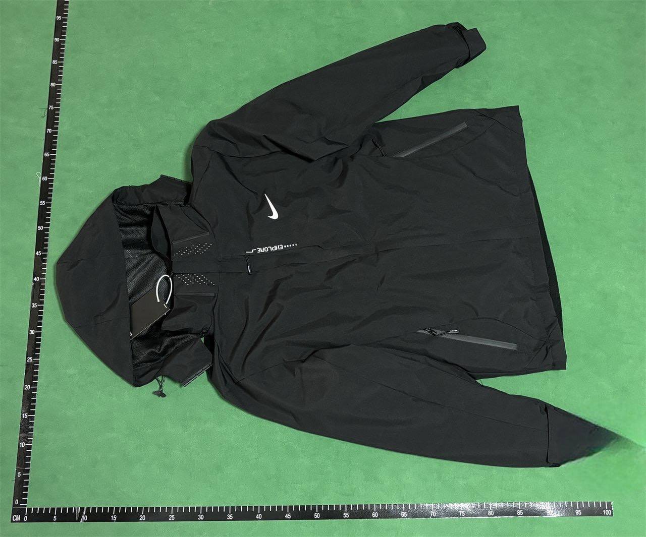 Nike UA Jacket [Black & Cream Hooded Windbreakers]
