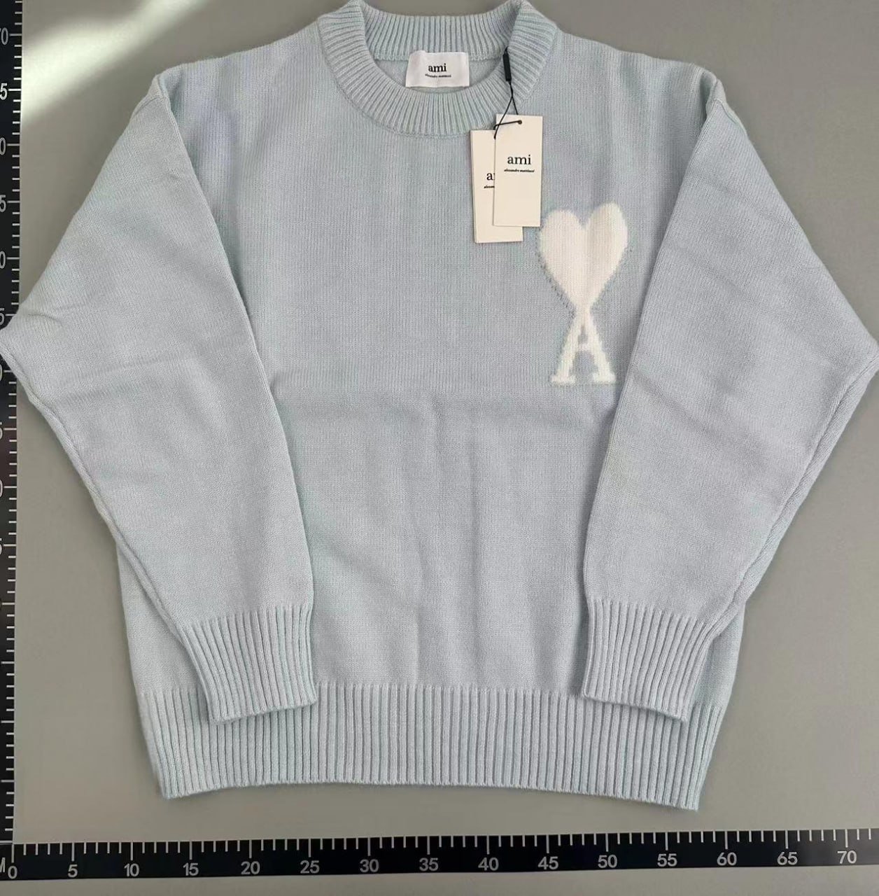 Ami Cuninkon Sweater