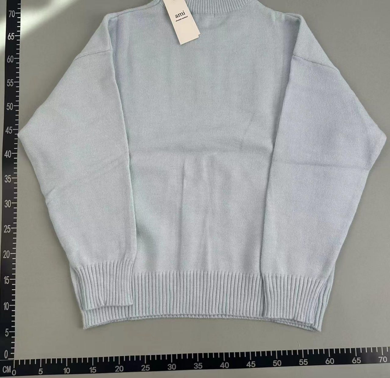 Ami Cuninkon Sweater