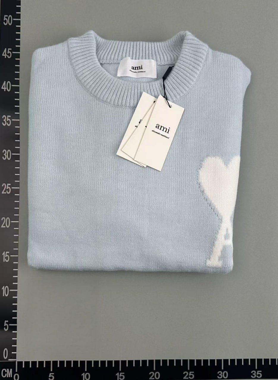 Ami Cuninkon Sweater