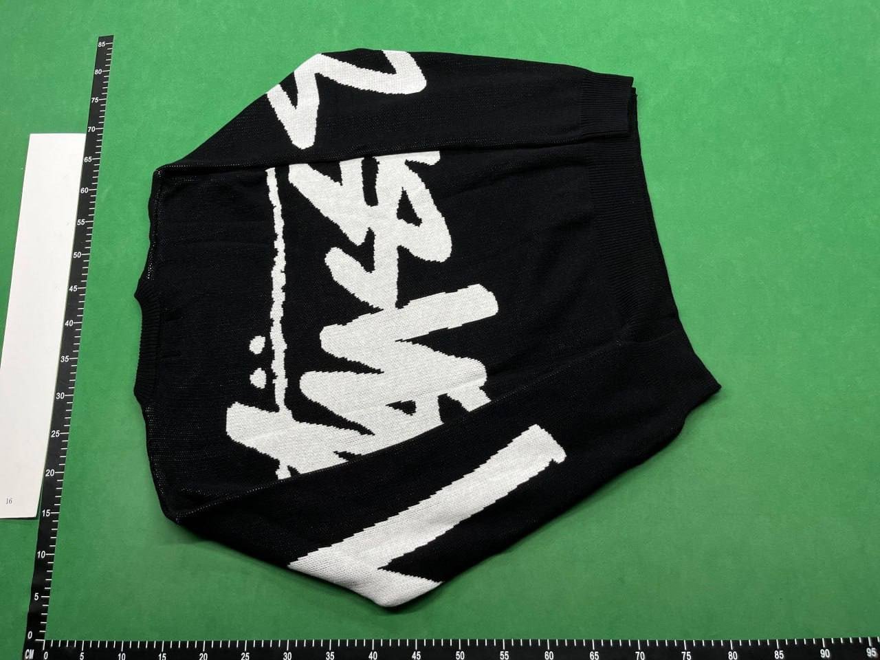 Stussy Graffiti Logo Sweater [Multiple Styles]