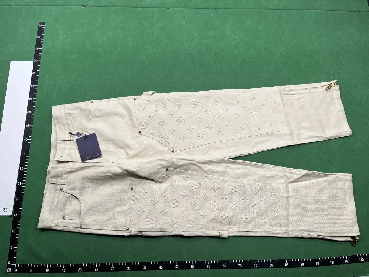 LV Louis Vuitton Monogram Jeans [9 Styles]