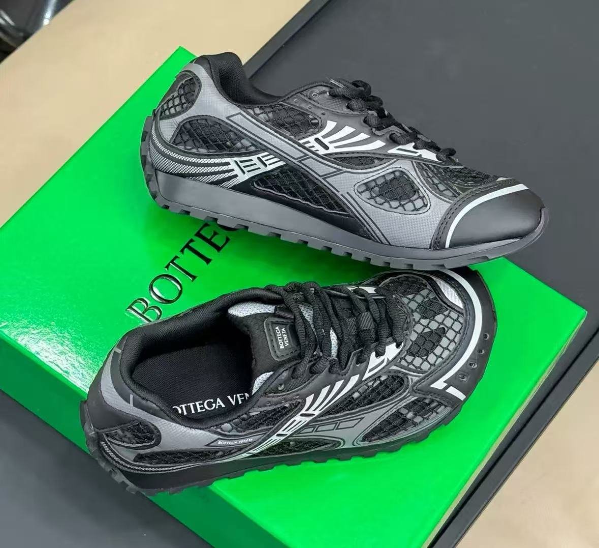 Saucony Shadow 6000 Sneakers / Bottega Veneta Shoes [Multiple Colorways]