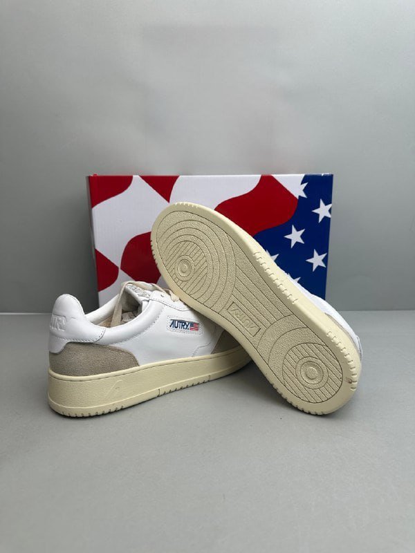 Autry Sneakers