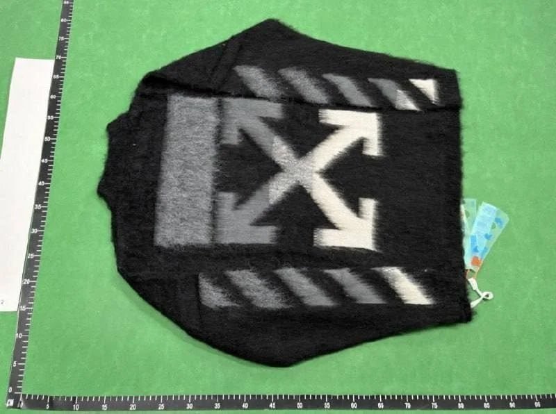 OFF-WHITE Off- Knit Sweater