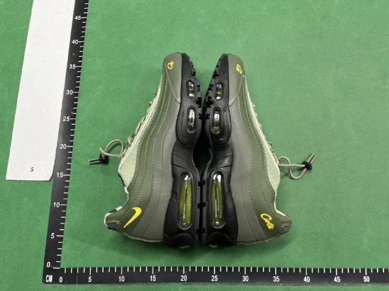 Nike Air Max 95 Sneakers