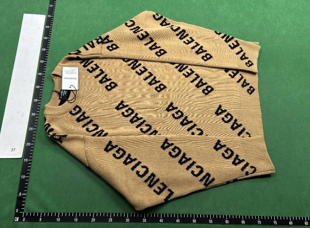 Balenciaga sweater 
