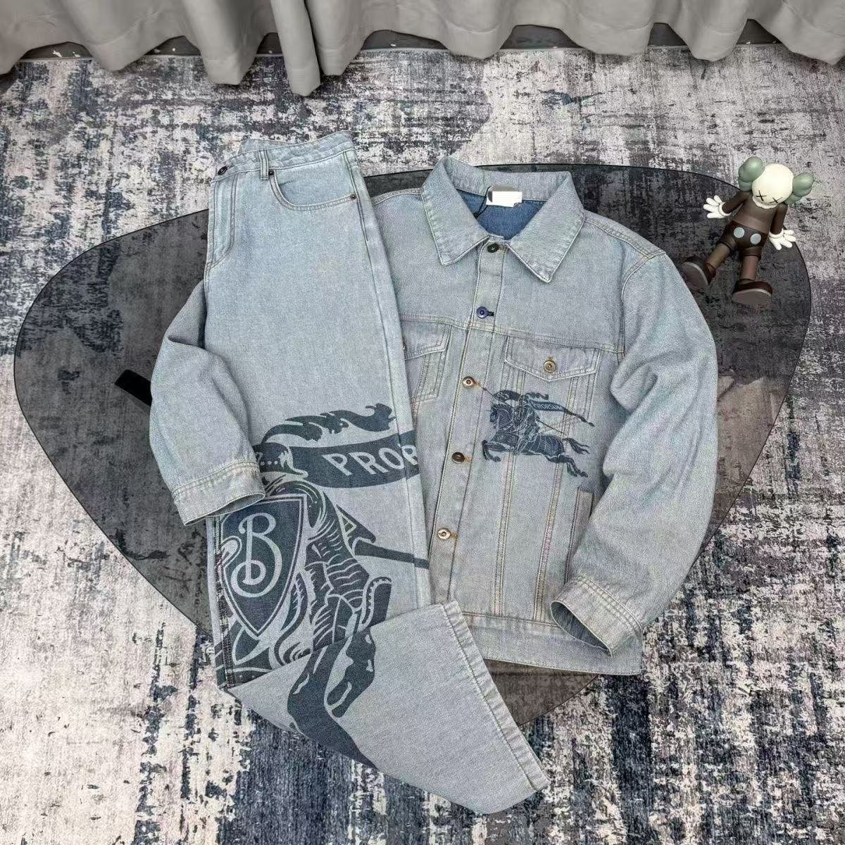 BURBERRY Jeansdenim jacketdenim suithoodie sweat down jacket